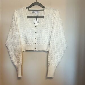 Zara ivory lacy patterned knit button up nylon/polyester cardigan size M….NWT